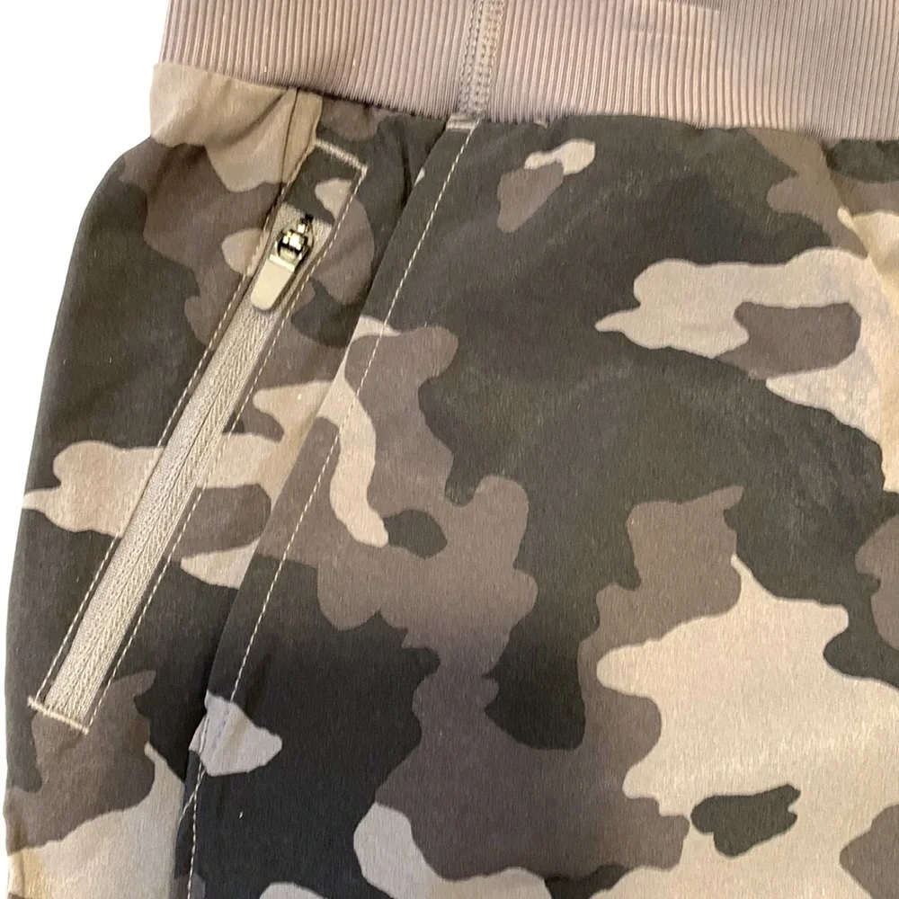 NWT All In Motion shorts - Picture 3 of 6